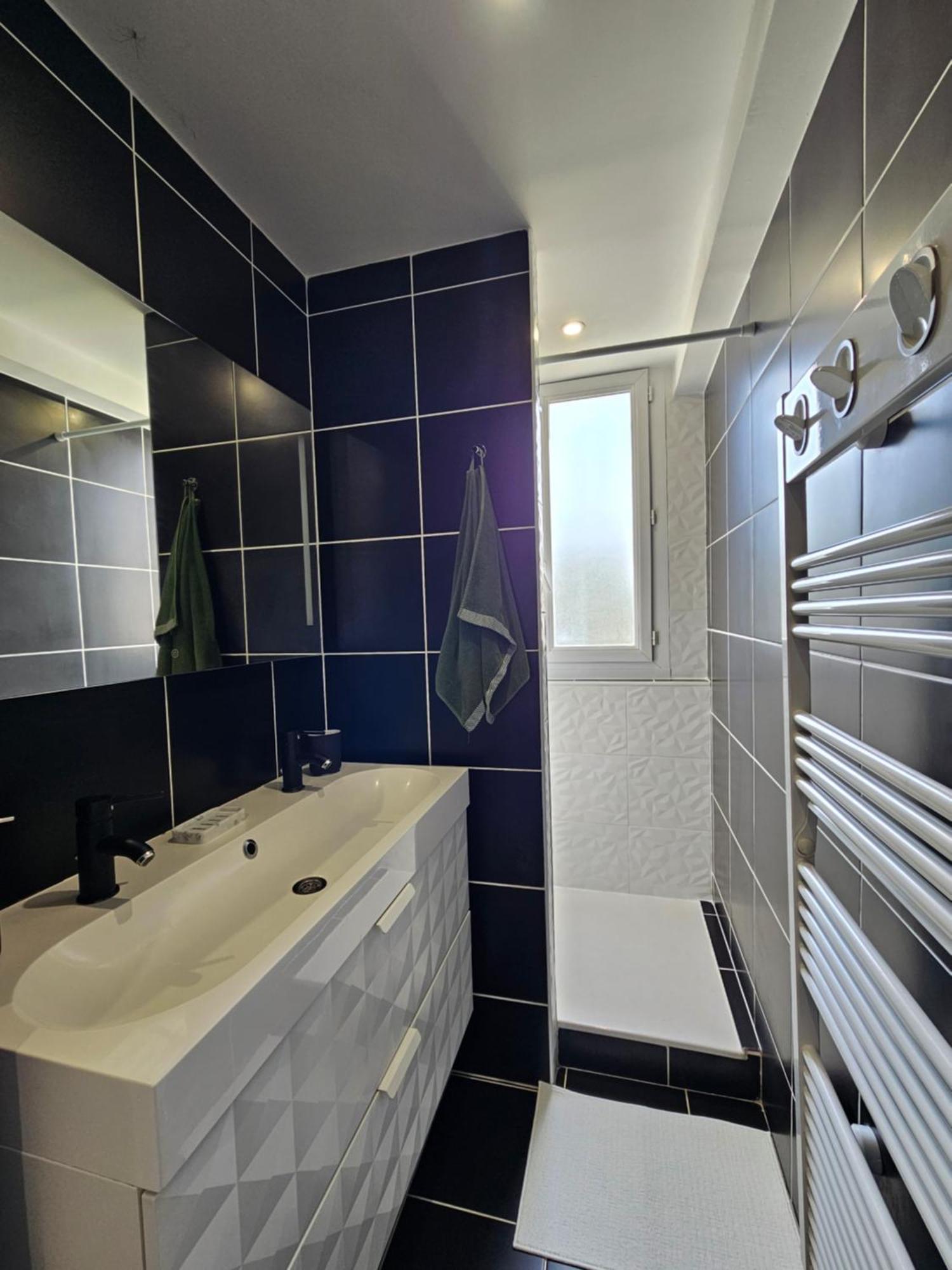 Charmant & Spacieux 3 Chambres - Mm Apartment - Lyon Grand Parilly Venissieux Ngoại thất bức ảnh