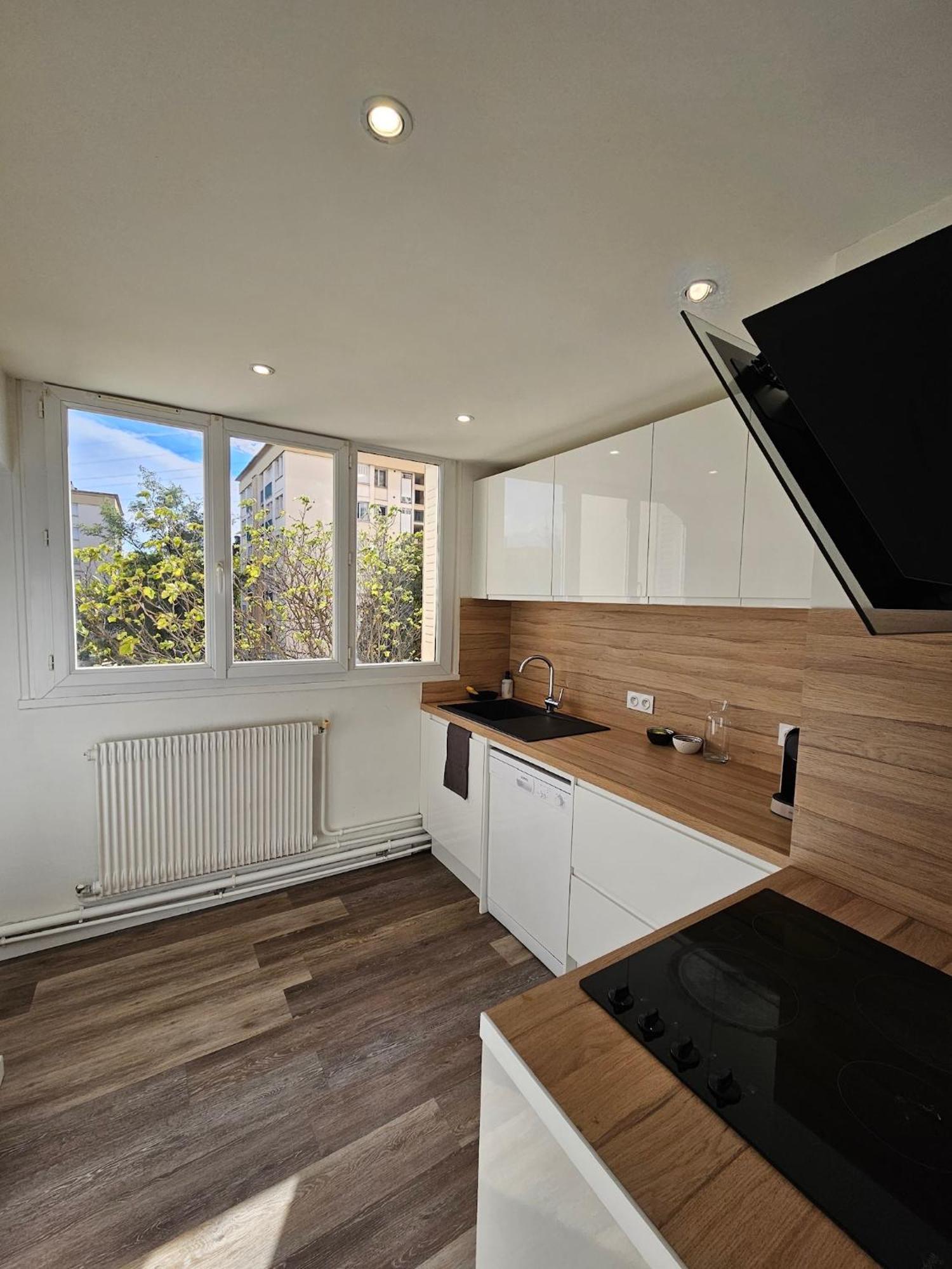 Charmant & Spacieux 3 Chambres - Mm Apartment - Lyon Grand Parilly Venissieux Ngoại thất bức ảnh